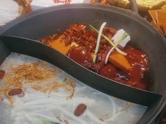-赵美丽·重庆社区火锅·直营店(火车东站·中豪国际店)