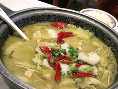 -渝是乎酸菜鱼·川渝小炒(新世界百货望京店)