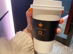 -星巴克臻选(杭州嘉里中心1F店)