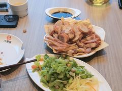 -六泰居·尔滨地标·东北菜(泰山路店)