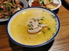 -二孃鸡爪爪(东风路总店)