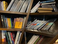 -钟书阁(松江泰晤士小镇店)