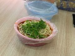 -老邮差酸辣粉麻辣烫(步行街店)