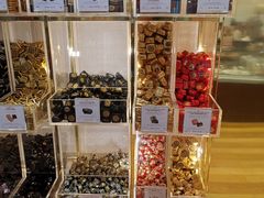 零售区-VENCHI 闻绮(上海佛罗伦萨小镇店)