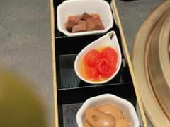 -铭牛烧肉·和牛海鲜自助(高新月牙湖店)