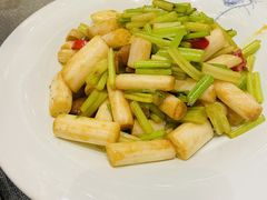 -江宴渔村·鱼鲜土菜(紫荆广场店)