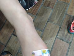 -虹桥河滨花园会所游泳馆