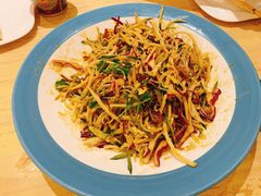 东北家常凉菜-老江南春·中国龙菜(衡山路店)