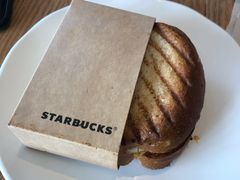 -星巴克臻选(莘庄仲盛店)