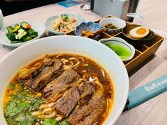 -康师傅私房牛肉面(马泉营奥莱店)