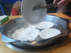 -小小河边鱼(天润城店)