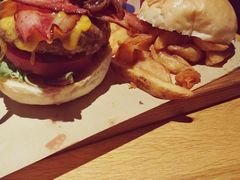 经典大汉堡-The Diner X餐厅(青岛万象城店)