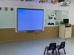 -瑞思少儿中心·少儿英语素养启蒙(勒泰直营校区)