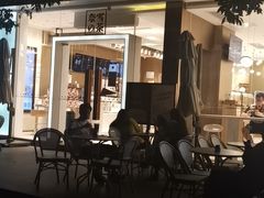 -奈雪的茶(华侨城创意园店)
