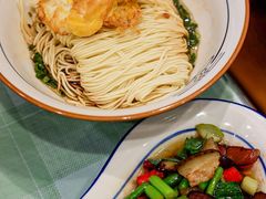 蒜苗辣椒腊肉-刘氏三和面馆