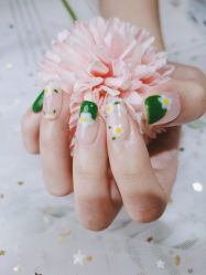 -吉吉靓甲美睫