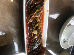 -东口码头·烧鸽子·鱼头泡饼·地方菜(金鹰悦城店)