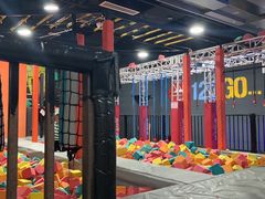 -嗨马乐动室内潮玩运动·团建·轰趴·桌游(南丰汇店)