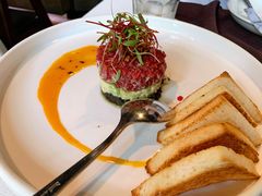 牛肉塔塔配牛油果黑橄榄酱-Solo(衡山路店)