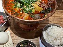 -成都你六姐·牛肉冒菜(上海环宇荟店)