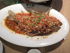 香煎大鲫鱼-费大厨辣椒炒肉(富兴店)