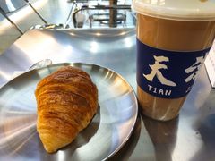 -禾沐·轻食·面包·咖啡