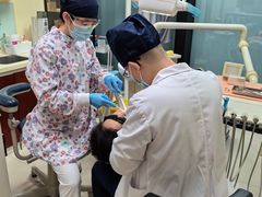 -瑞尔齿科(颐堤港诊所)