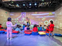 -小鸡哆哆故事屋·儿童乐园(嘉里城店)