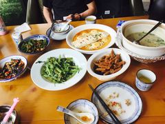 -老板很二(吉大店)