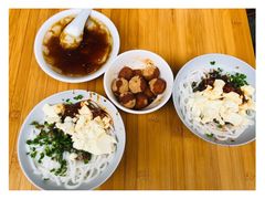 -辣辣小吃豆花米线(大观篆新农贸市场店)