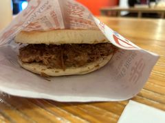 腊汁肉夹馍-煜北·西北小馆(曲阳路店)