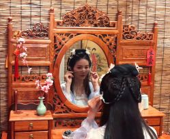 -汉仪华裳汉服馆(打浦桥店)