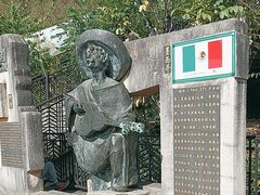 -墨江北回归线标志园