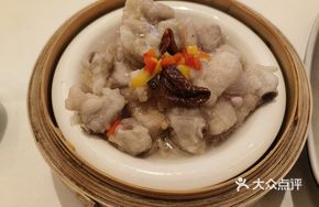 Plum-Flavored Steamed Pork Ribs