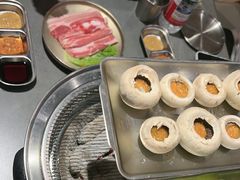 -围炉肉舍•炭烤活鳗•丹东海鲜烤肉(步行街店)