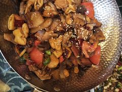 招牌三下锅-老唐三下锅 ·张家界地标美食(溪布街店)