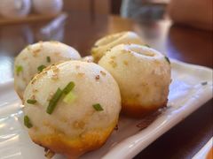 招牌鲜肉生煎-常盛香生煎·酸辣汤.无锡老字号玉兰饼(新生路店)