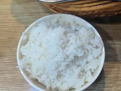 -愉肴麻辣香锅(中山路店)