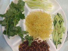 -关东风老北方菜馆(桂芳园店)