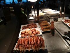 -荣誉国际酒店-云顶旋转餐厅