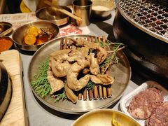 -草家酱蟹炭火烤肉店(珲春南路一店)