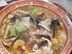 -阿婆情腊排骨火锅(金虹路店)