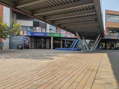 -百年港湾奥特莱斯(香炉礁店)