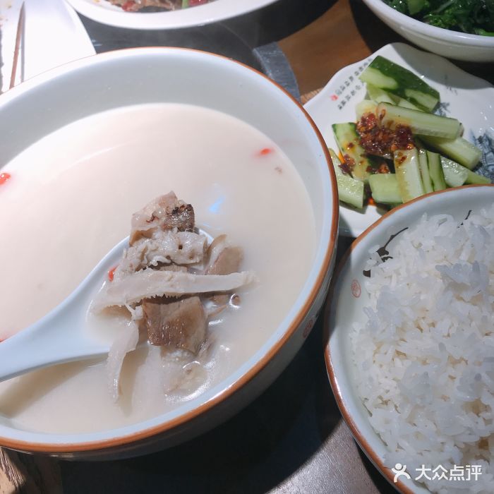 羊务局泡饭撸串羊汤泡饭图片