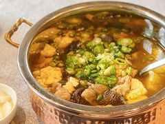 石锅豆花肥牛-柴门头啖汤·经典川菜·慢火汤品(锦城万达店)