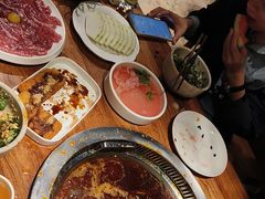 -城墙拐拐火锅(三峡广场黑金冠店)