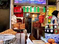 -海亮广场大酒店(万象城中山路地铁站店)