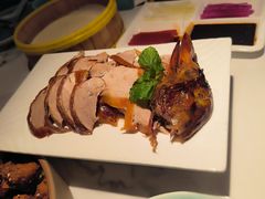 德胜枣木烤鸭-雀蓝川菜(滨湖万象汇店)