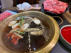 -沸炉重庆老火锅(军事博物馆店)