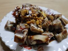 肘子豆酱-胖子卤煮